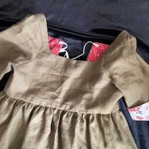 Child&#39;s Linen Gown, 18th Century, Size 5