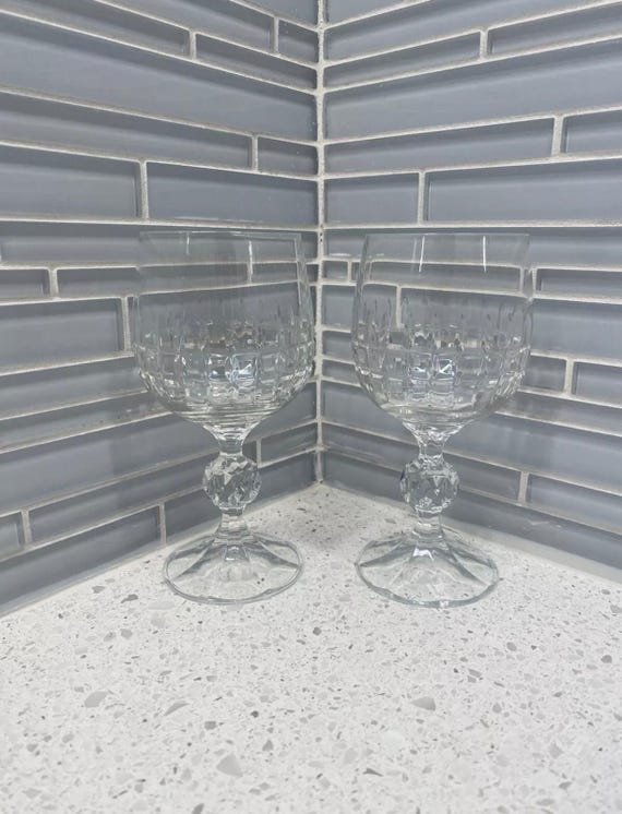 fancy wine glass 10 oz Crystal Cut Disposable Plastic Wine Goblets main image 1