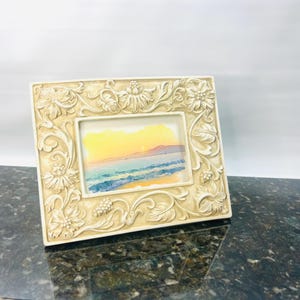 Vintage Grape Motif Ceramic Frame | 4x6 Embossed Floral Picture Frame | Tuscan Style Cream Stoneware Look | Elegant Vintage Home Decor