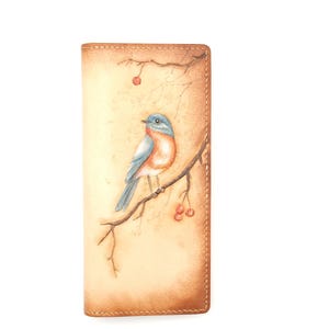Cartera larga de cuero artesanal – Pájaro azul en una rama invernal / Cartera plegable de inspiración natural / Cartera de cuero artesanal para hombre y mujer