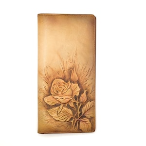 Cartera larga de cuero labrada a mano con rosa dorada – Elegante cartera con flores talladas – Cartera de cuero estilo vintage – Regalo hecho a mano para ella