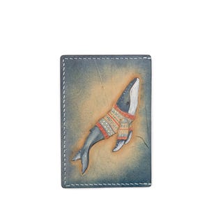 Leather Card Holder with Hand-Carved Whale in Sweater – Whale Wallet – Handmade Leather Card Wallet – Ocean Lover Gift – Minimalist Wallet