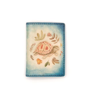 Cartera de cuero Alohaleather tallada a mano – Minitarjetero Turtle Garden