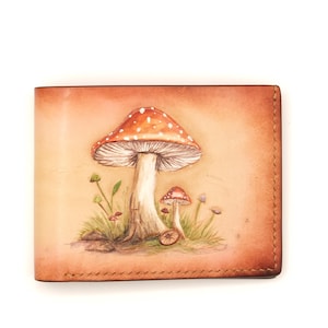 Pilz Handgeschnitzte & bemalte Ledergeldbörse. Hergestellt aus hochwertigem Leder für einen zeitlosen, von der Natur inspirierten Look.