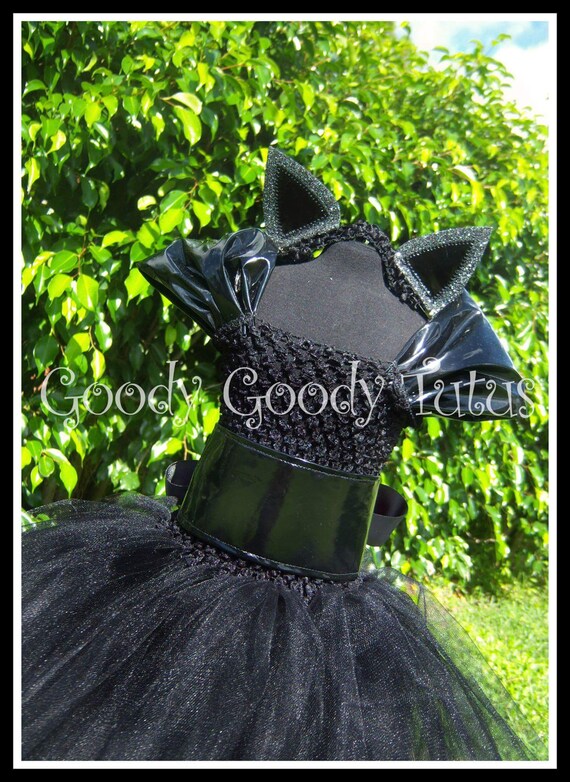 pretty kitty green dress