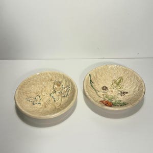 Vintage Italian Pottery Bowls – Hand-Painted Majolica Berry Dishes – Set of 2 Textured Ceramic Plates