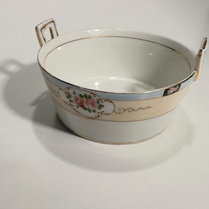 Antique Nippon Handled Bowl Japan Pink Roses Gold Trim Moriage Porcelain Dish