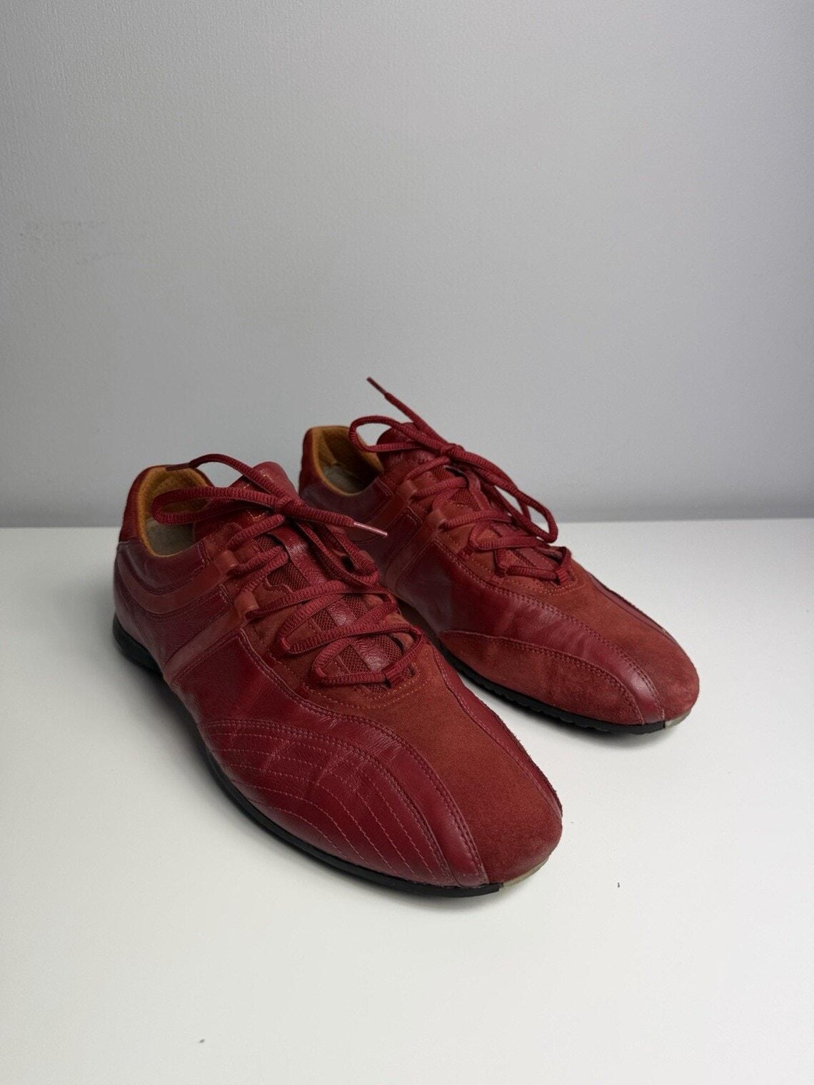 Vintage Hugo Boss Leather Racing Sneakers Men EU 43 US 10 Designer Casual Shoes, foto 2 di 5