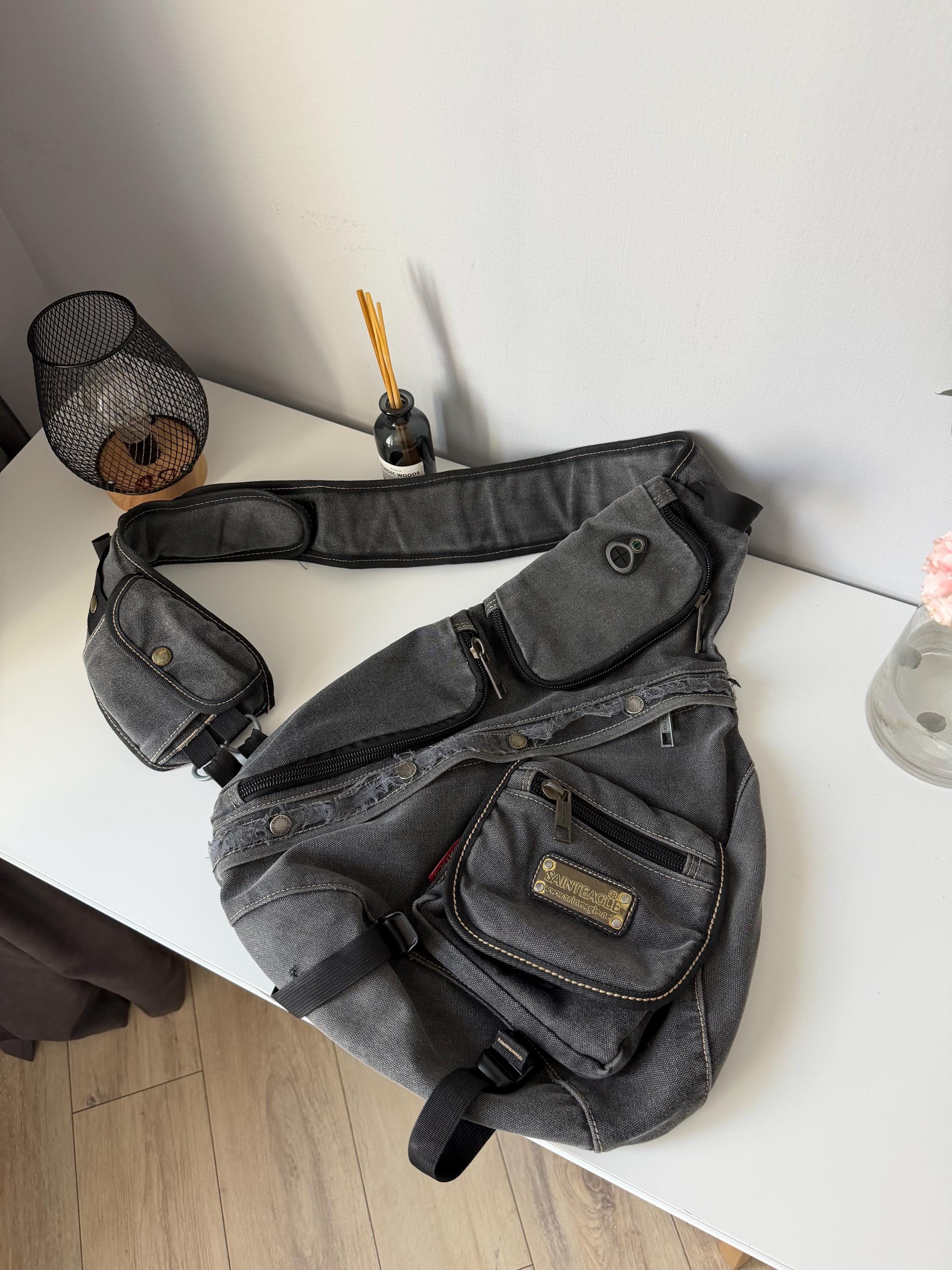 DIESEL URBHANITY FELTRE ボディバッグ DSL-1978 s-l1200.jpg