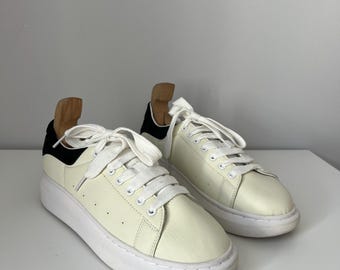 Luxury Alexander McQueen White Leather Oversized Sneakers Size US 6-7 EU 40-41 Shoes  Made In Italy