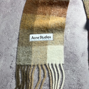 Acne Studios Rutig Ull Mohair Halsduk Rutig Fransar Flerfärgad Flerfärgad Unisex Tillverkad i Italien Logotyp bild 3