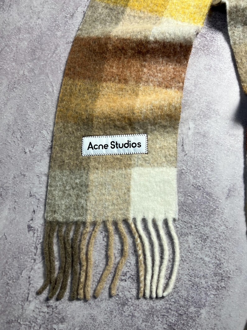 Acne Studios Rutig Ull Mohair Halsduk Rutig Fransar Flerfärgad Flerfärgad Unisex Tillverkad i Italien Logotyp bild 3