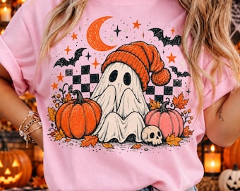 Halloween-Geist (PNG), Niedlicher Kürbis-Geist (PNG), Gruseliges Herbst-Geisterdesign, Retro-Halloween-Shirt mit Schachbrettmuster (PNG), Sublimation