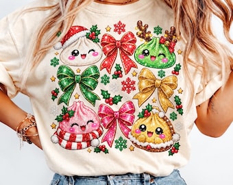 Niedliche Weihnachtsknödel (PNG), Kawaii-Weihnachtsknödel-Clipart, Festtagsknödel (PNG), Weihnachtsknödel mit Schleife, PNG-Download