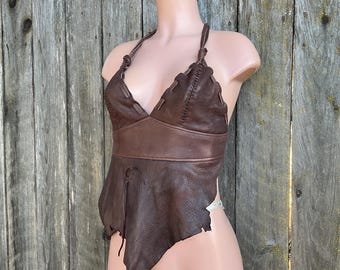 Top halter rústico de cuero marrón chocolate, de piel de ciervo y alce, talla pequeña.