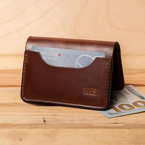 Cartera de cuero personalizada, cartera plegable de cuero para hombre, tarjetero fino de cuero, cartera cosida a mano, regalo para él, regalo para hijo Brown