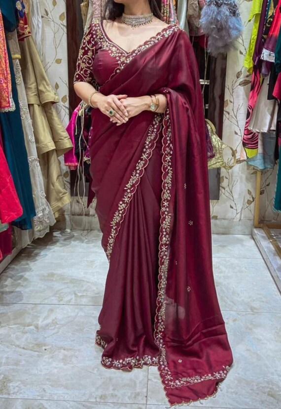 ボリウッド衣装 アンティーク シルクの刺繍トップス