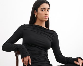 Haut noir ajusté à manches longues, chemise pour femme, haut ajusté extensible, chemisier à col bateau, haut à épaules dénudées, haut Cooper, Marcella - MB2140