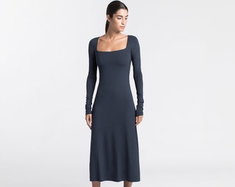 long sleeve mid length dress