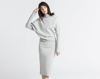 fitted sweatshirt dress