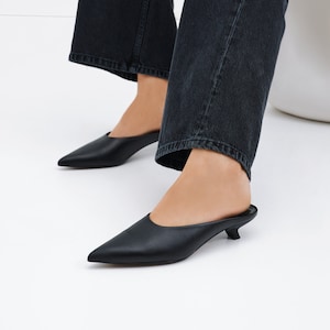 Black Leather Mules, Kitten Heel Mules, Closed Toe Pumps, Pointed Toe Heels, Italian Leather Shoes, Celeste Mules, Marcella - MS2160
