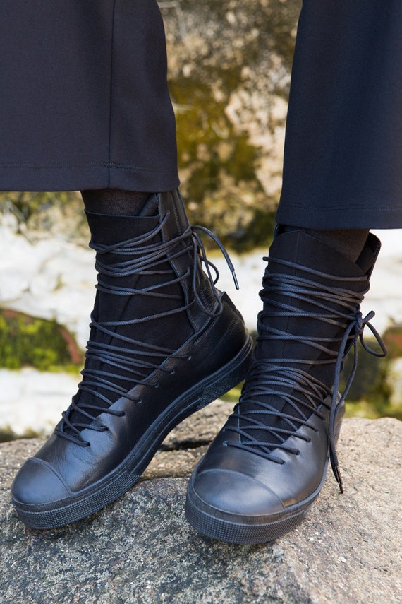 minimalist leather boots