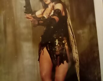 Xena warrior princess 3 photos and 47 trading cards plus 10 Postcards collection Lucy lawless fantasy