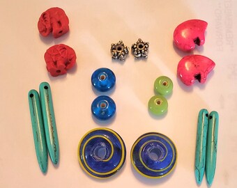 8 Pair of Beads.  Great for Making Earrings