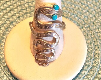 Sterling silver Snake Ring with Turquoise Gemstone Eyes