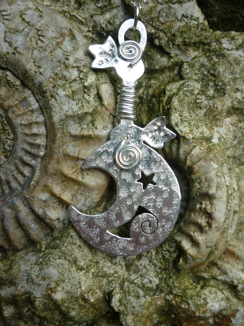 Sickle druid pendant, SquareHare, Vegan, UK, Druid, jewelery pagan wedding bride handfasting Beltain celtic shaman image 3