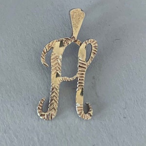 Charm colgante con monograma inicial H en plata de ley