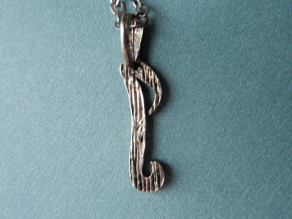 Vintage silver I initial pendant - image 5