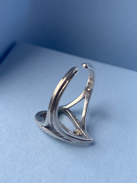 Vintage M initial ring - image 4