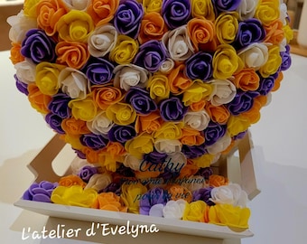 Kwiatowe serce na podstawie