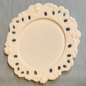 Vintage Dithridge Milk Glass Plate – Cherub Pattern, 9" Salad Dessert
