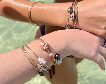 Stackable Hawaiian shell bangle