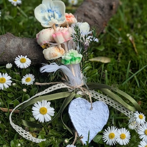 Carta piantabile fatta a mano con carta riciclata, eco-friendly e creativa per regali sostenibili e unici