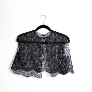 vintage black lace vest / button at neck boho goth / size small