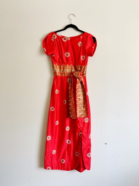 RARE 60s Asian Inspired Hawaiian Gown / Vibrant Re