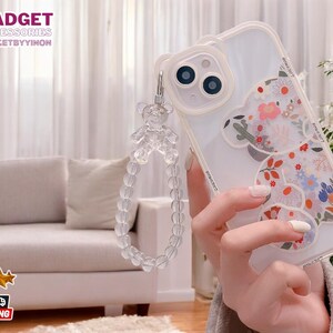 Funda para teléfono con diseño de oso y flores / Funda con diseño caprichoso / Bonita funda para móvil / Protector colorido y divertido para dispositivos / Accesorio estético para gadgets