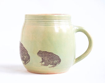 3-Toad Mug - 10 oz - coffee, latte mug, tea, green coffee cup, handmade mug, toad pottery, herpetologist, reptile