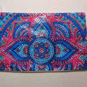 Paquete de 2 bolsas de regalo/artículos de tocador/novedades con diseño de diamantes (completas)