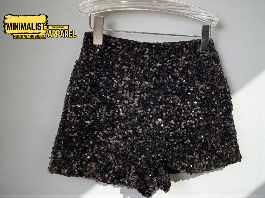 Shimmer High-Waisted Shorts main image 1