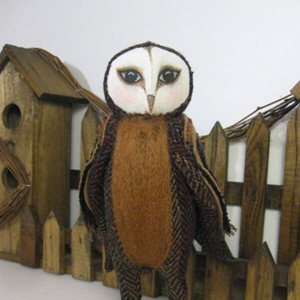 TEXTILE BARN OWL. Barn Owl Doll. Fabric Doll. Owl. Barn Owl. Folk Art Owl. Primitive Owl. Doll