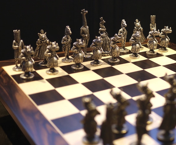 ボードゲーム チェス「MINIATURE ANIMAL CHESS SET」 Animal Chess Set - Chinese Mice Chess Set - Antique White