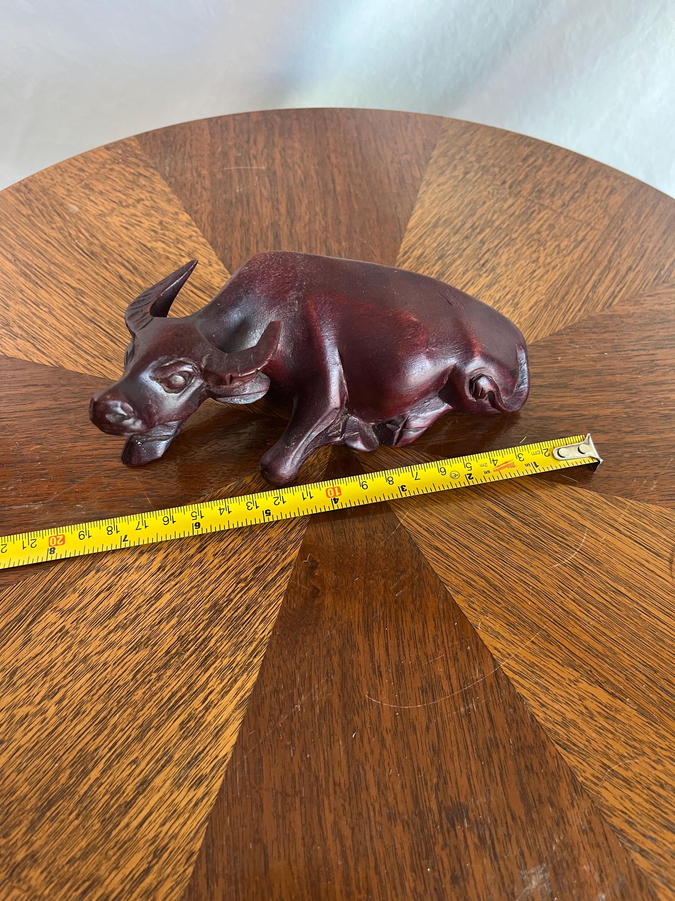 ヴィンテージの手彫り木製水牛の置物 - 素朴な民芸動物彫刻 - Etsy 日本