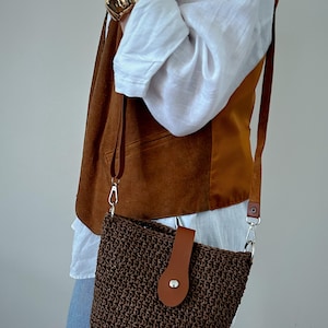 Sac en fil de papier, sac en paille, sac en raphia, sac au crochet, sac d'été, sac à bandoulière, sac de plage, sac marron, sac noir
