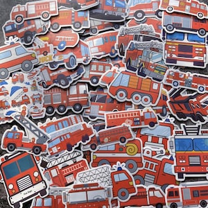50 peças de adesivos de caminhão de bombeiros, pacote de adesivos de carro de bombeiros, lembrancinhas para festa infantil, vinil à prova d&#39;água para scrapbooking, diário, presente de bombeiro, vermelho fofo