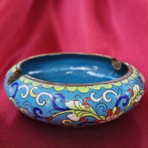 Vintage Chinese Cloisonne Ashtray