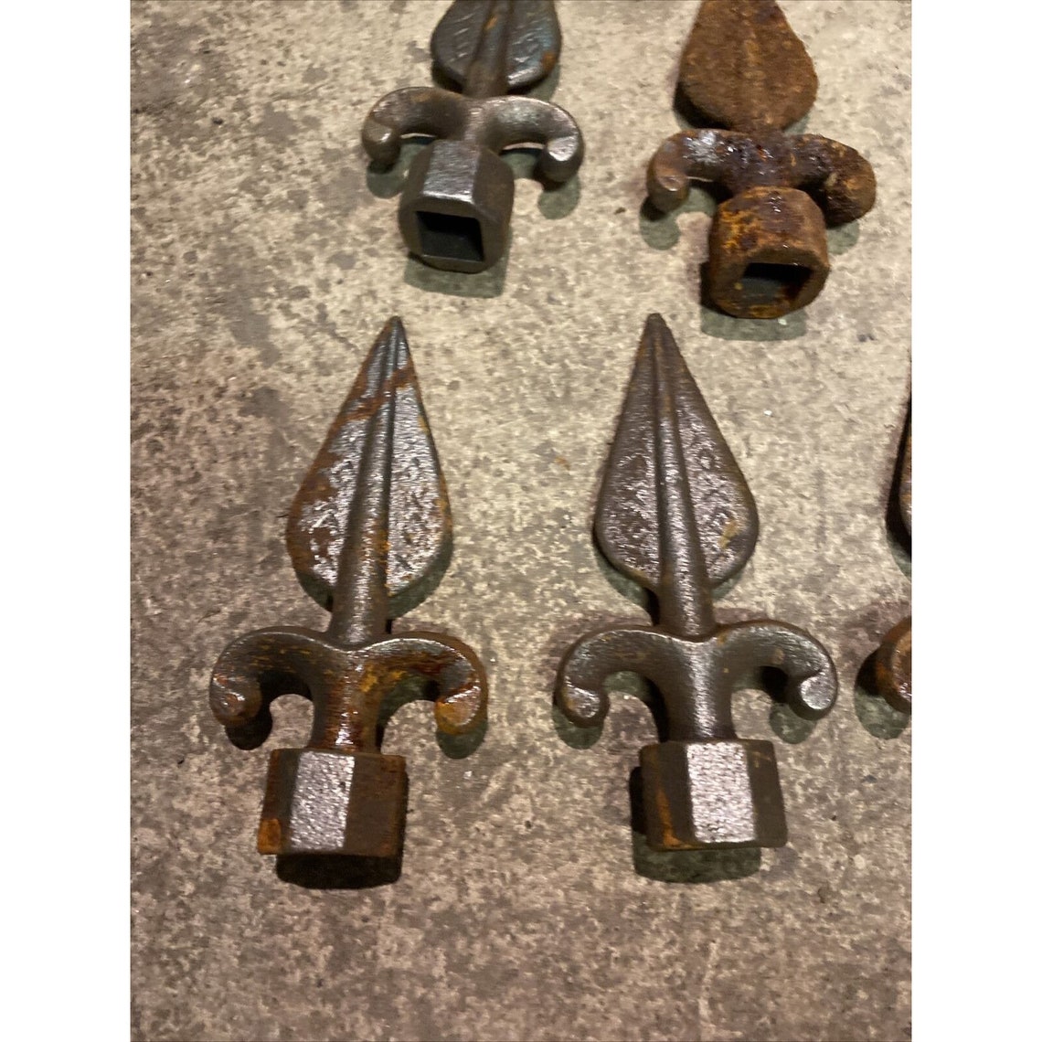 10x Cast Wrought Iron Fence & Gate Finials / SPEARS 5/8 Octagon Base